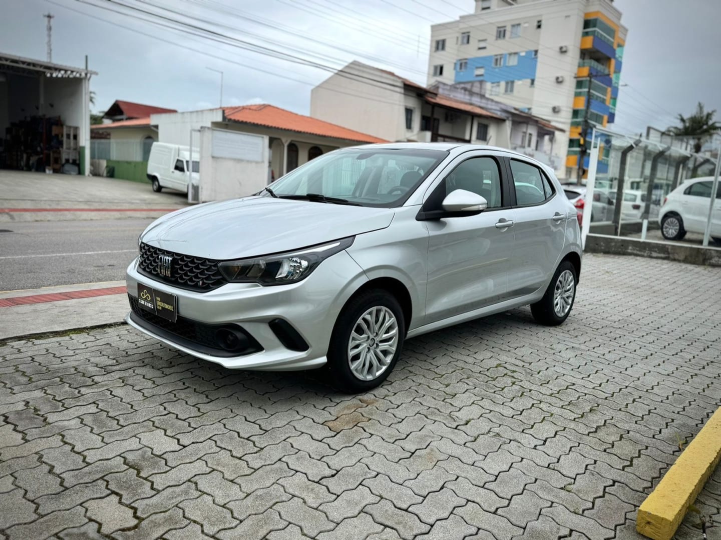 imagem-https://www.socarrao.com.br/sc-vehicle-images-prod/52556/1769989062198-6413777OR_1736454736_34_220.jpg