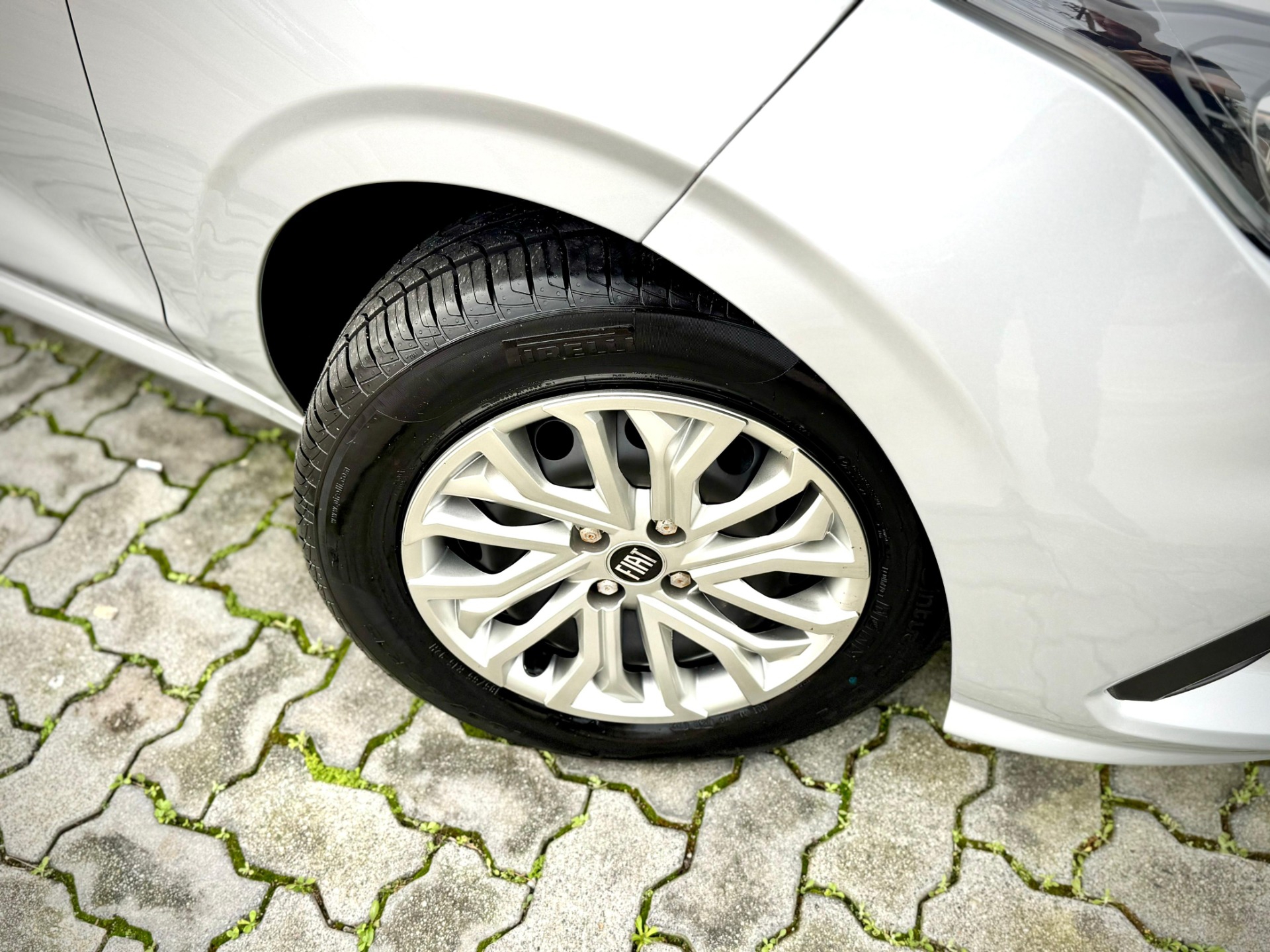 imagem-https://www.socarrao.com.br/sc-vehicle-images-prod/52576/1769989066716-6920942OR_1757957906_88_930.jpg