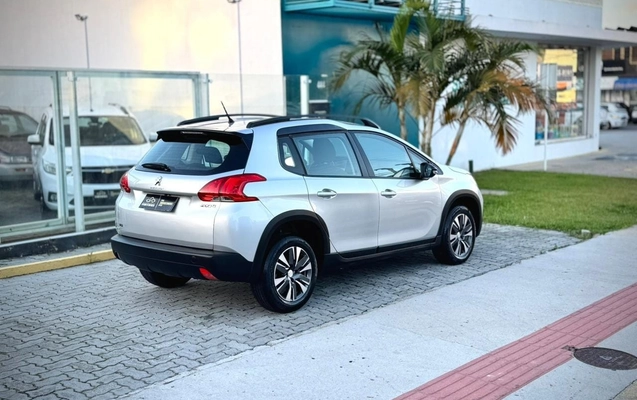 imagem-https://www.socarrao.com.br/sc-vehicle-images-prod/52579/1769989067489-7004053OR_1761226924_89_90.jpg