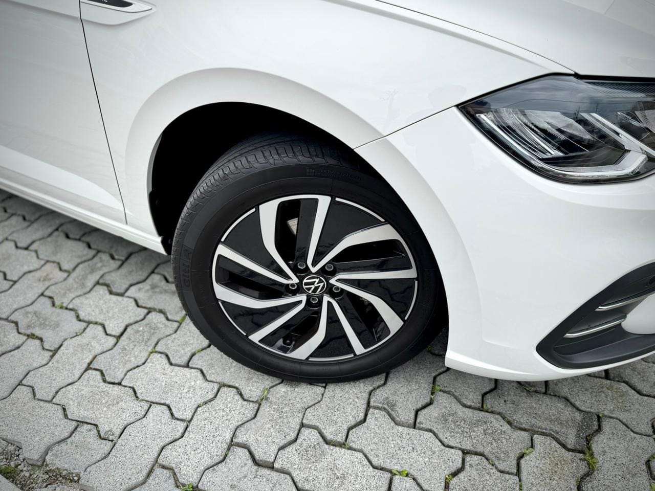 imagem-https://www.socarrao.com.br/sc-vehicle-images-prod/52584/1769989068646-7060989OR_1763130884_71_700.jpg