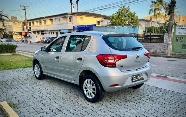 imagem-https://www.socarrao.com.br/sc-vehicle-images-prod/52588/1769989069404-7101513OR_1764688809_16_910.jpg