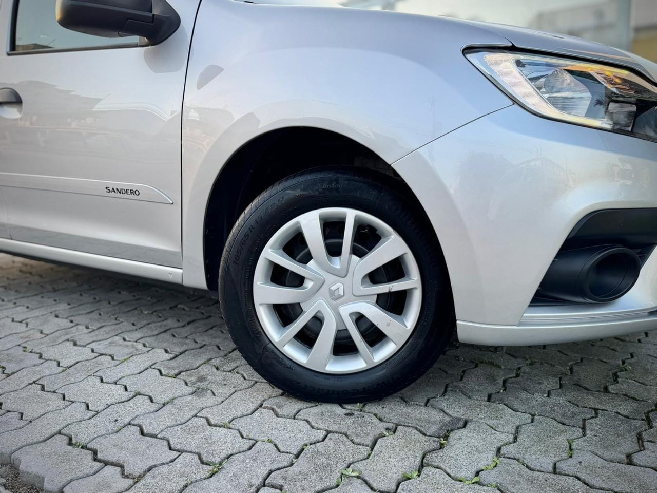 imagem-https://www.socarrao.com.br/sc-vehicle-images-prod/52588/1769989069404-7101513OR_1764688809_48_90.jpg