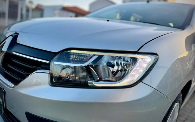 imagem-https://www.socarrao.com.br/sc-vehicle-images-prod/52588/1769989069404-7101513OR_1764688809_67_190.jpg