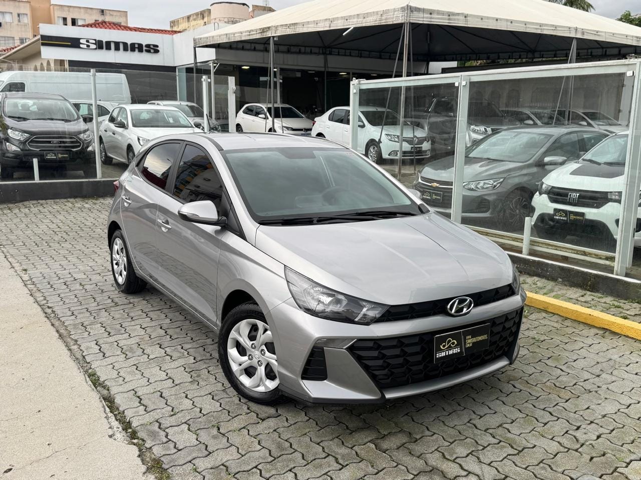Hyundai HB20 2023 Cinza — foto 1 de 3