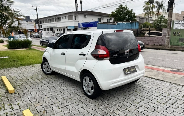 imagem-https://www.socarrao.com.br/sc-vehicle-images-prod/52590/1769989069798-7148487OR_1765410860_0_240.jpg
