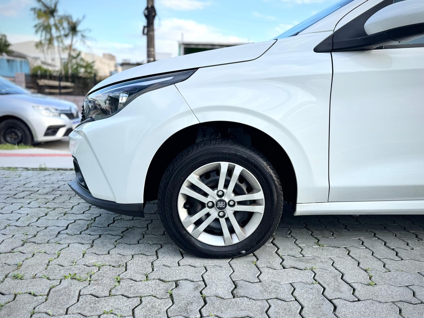 imagem-https://www.socarrao.com.br/sc-vehicle-images-prod/52592/1769989070178-7148498OR_1765411867_11_310.jpg