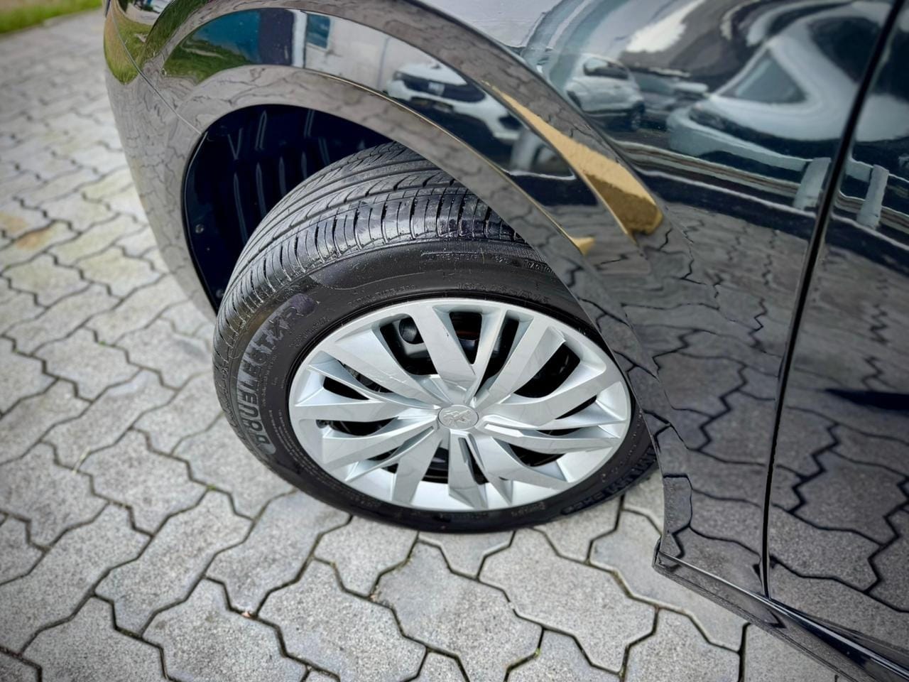 imagem-https://www.socarrao.com.br/sc-vehicle-images-prod/52596/1769989070990-7210812OR_1767904529_94_520.jpg