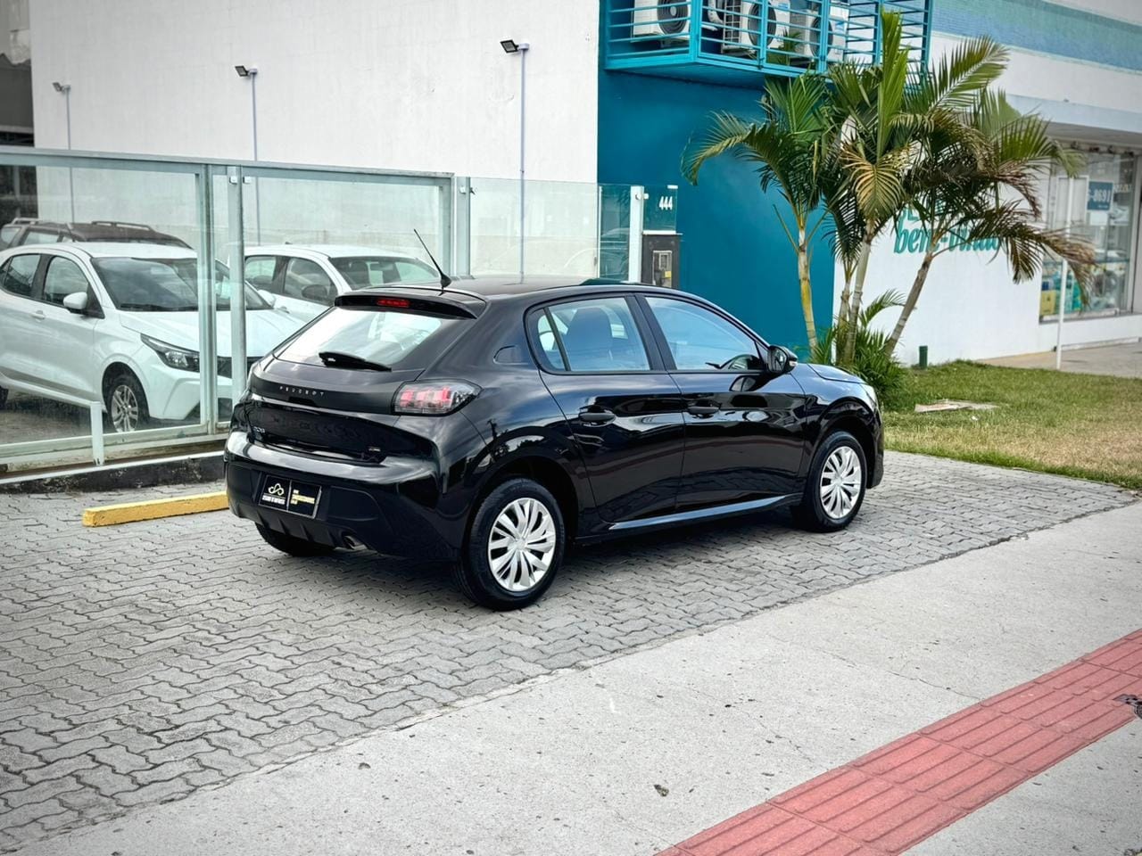 imagem-https://www.socarrao.com.br/sc-vehicle-images-prod/52596/1769989070990-7210812OR_1767904530_63_800.jpg