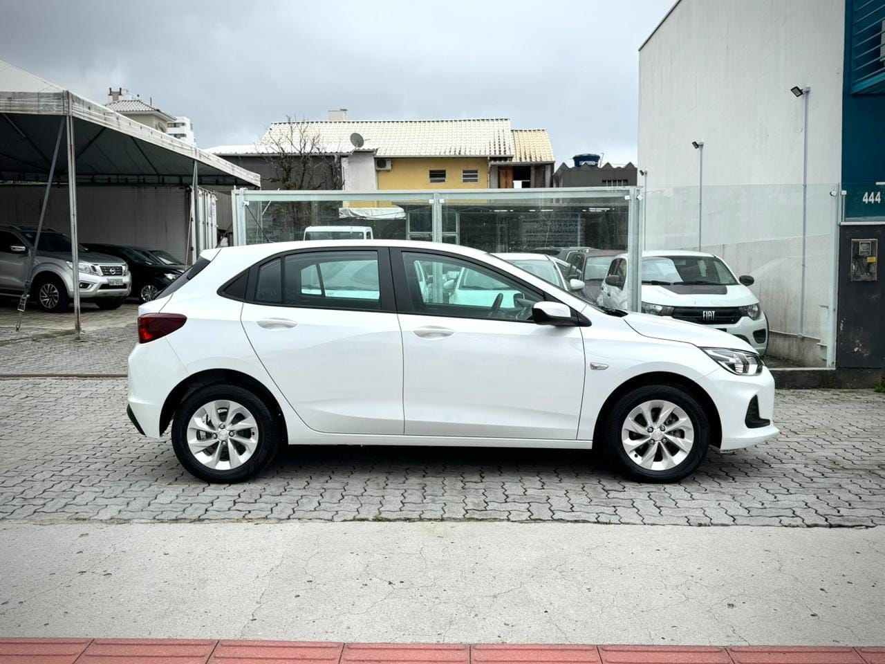 imagem-https://www.socarrao.com.br/sc-vehicle-images-prod/52597/1769989071218-7222818OR_1768337115_29_250.jpg