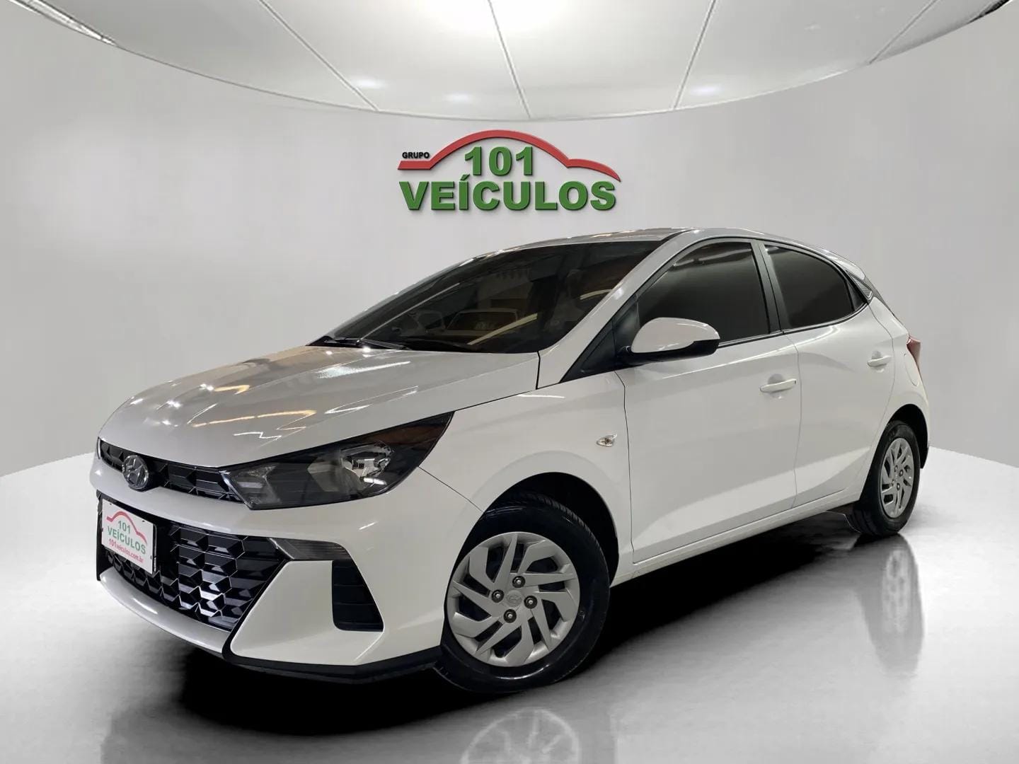 Hyundai HB20 2024 Branco — foto 1 de 3