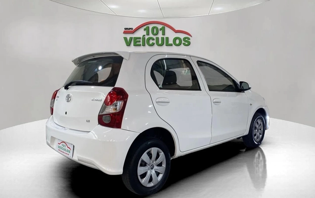 imagem-https://www.socarrao.com.br/sc-vehicle-images-prod/52687/1769989067093-6989367OR_1760636094_43_950.jpg