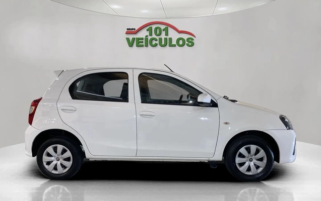 imagem-https://www.socarrao.com.br/sc-vehicle-images-prod/52687/1770294726982-003_65d0bb554f6cf3ab455633093bfb5474.jpg