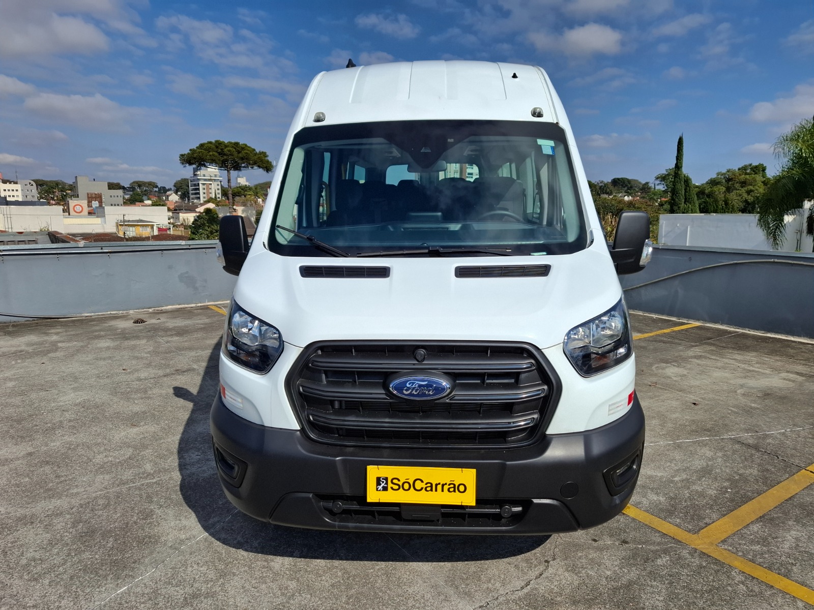 Ford Transit Minibus 18 Lug. 2.0 16V Die Aut. na cor Branco em Paranavaí / PR - 5283