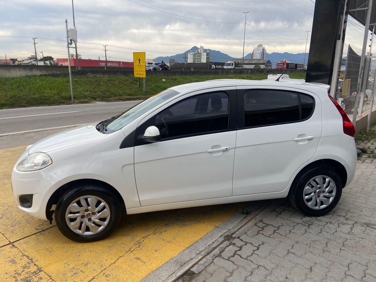 imagem-https://www.socarrao.com.br/sc-vehicle-images-prod/52971/1769989063149-6087678OR_1723039377_56_720.jpg