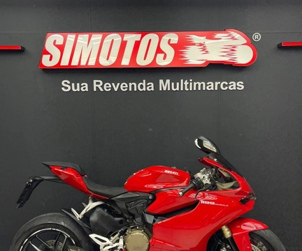 DUCATI 1199 Panigale 2015 Vermelho — foto 1 de 3