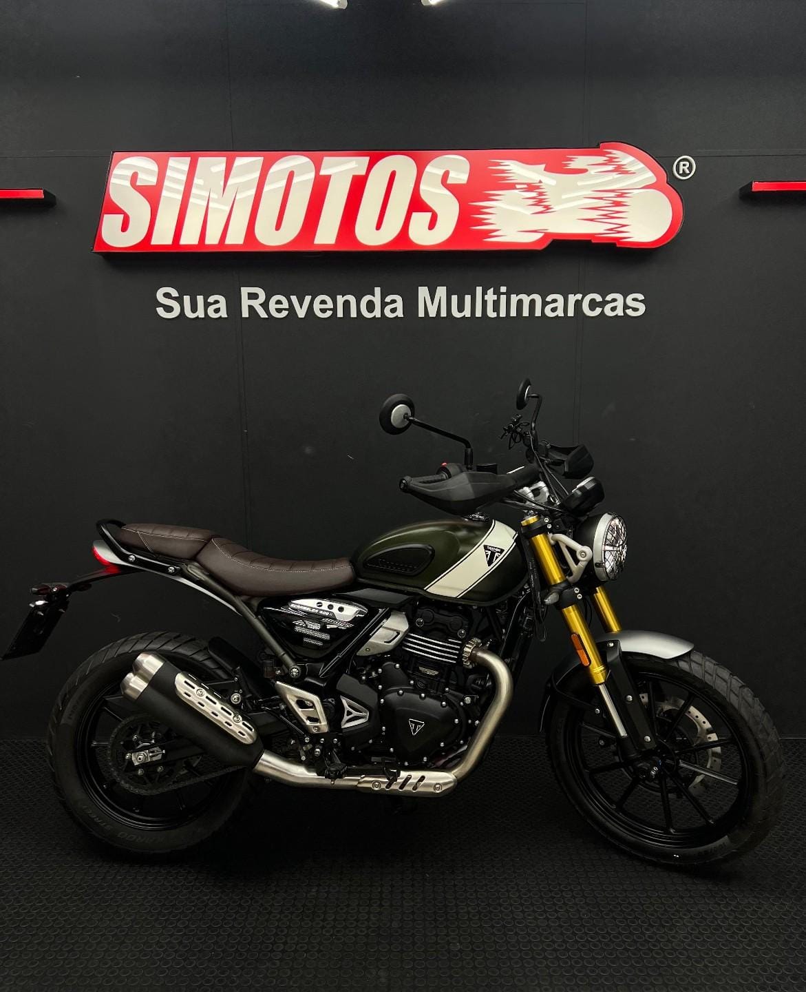 TRIUMPH SCRAMBLER 400X 2025 Verde — foto 1 de 3