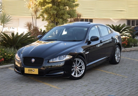 Jaguar XF 2015 Preto — foto 1 de 3