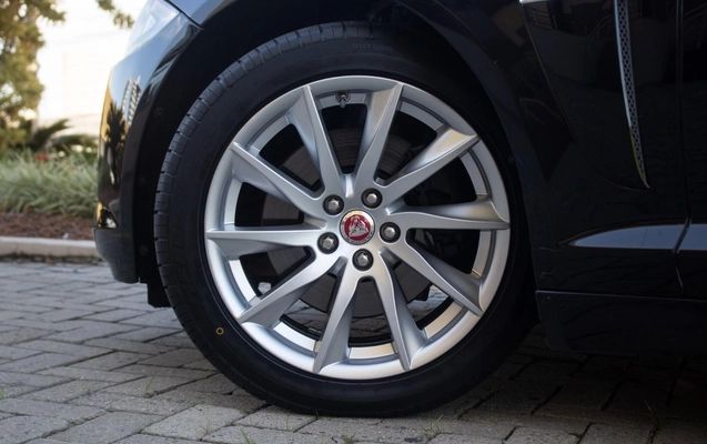 imagem-https://www.socarrao.com.br/sc-vehicle-images-prod/5316/1790211913170-7b838591dc6948d6852be030df99b509_1777313235905.jpeg
