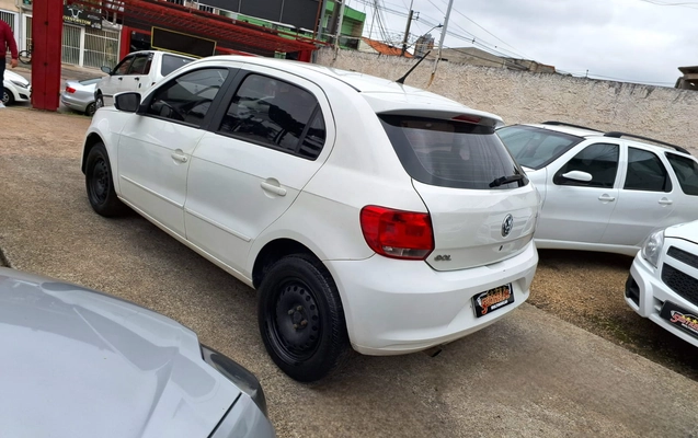 imagem-https://www.socarrao.com.br/sc-vehicle-images-prod/53250/1769989072344-6649201OR_1746811123_96_570.jpg