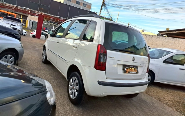imagem-https://www.socarrao.com.br/sc-vehicle-images-prod/53252/1769989072736-6733124OR_1750529788_79_900.jpg