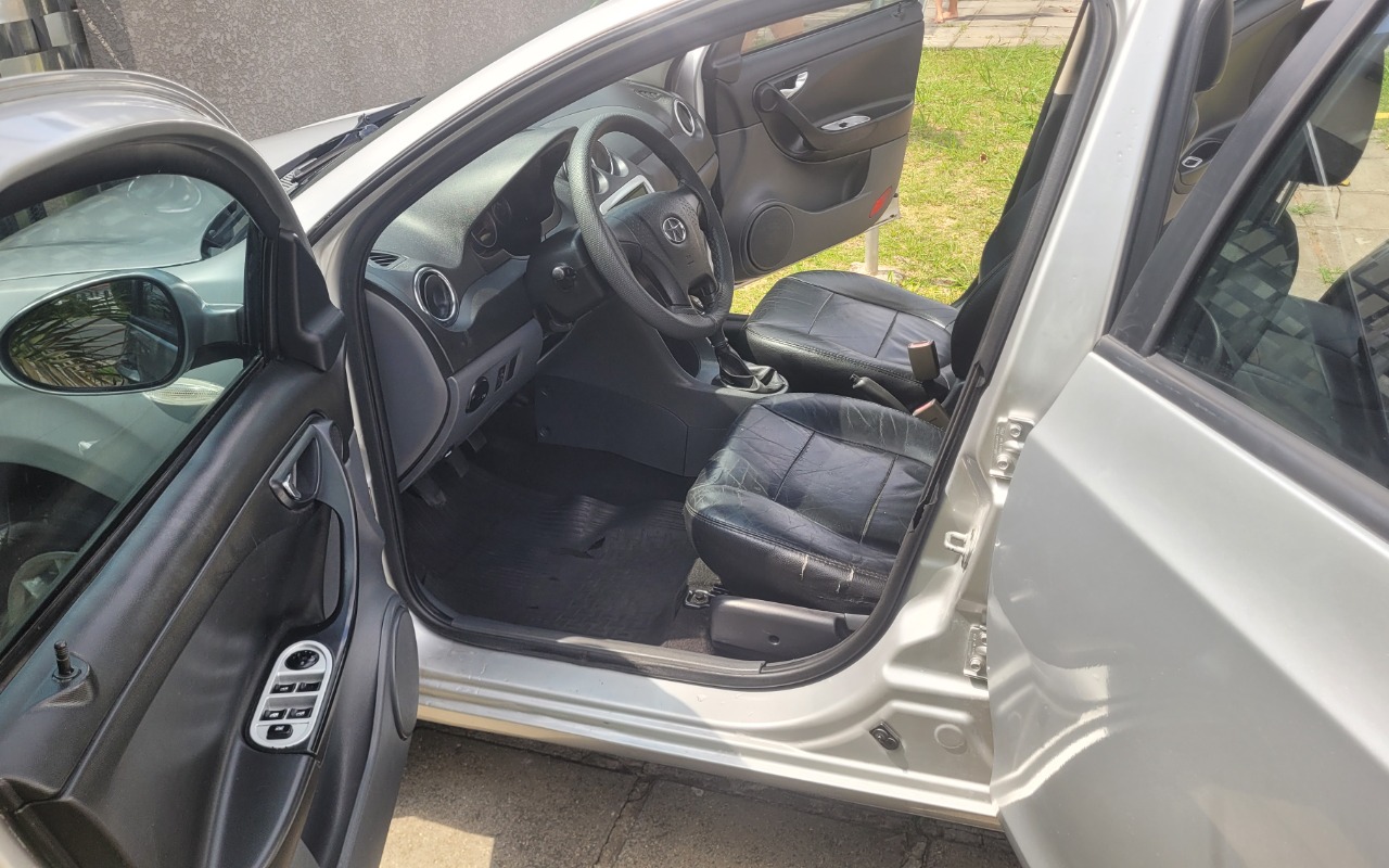 imagem-https://www.socarrao.com.br/sc-vehicle-images-prod/532913/1773345381140-MjAyNjAzMDhfMTA0ODQxLmpwZw.jpg