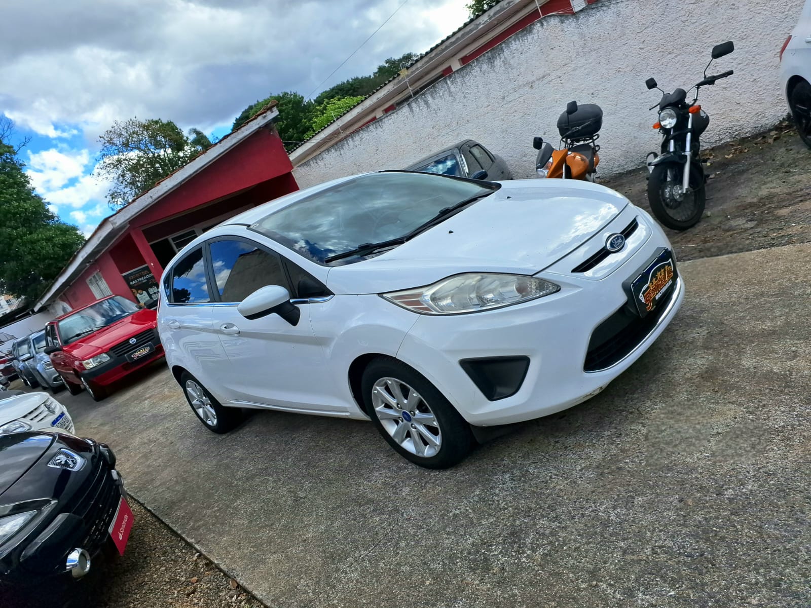 Ford Fiesta SE 1.6 16V Flex 5p 2012 Branco — foto 1 de 3