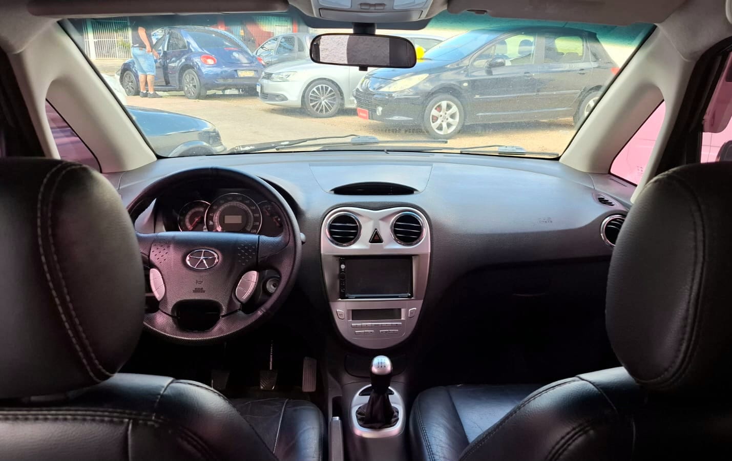 imagem-https://www.socarrao.com.br/sc-vehicle-images-prod/53306/1769989083857-7179074OR_1766257119_0_470.jpg