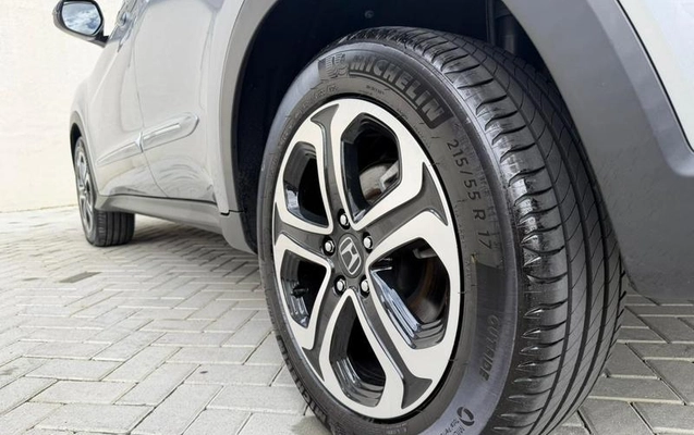 imagem-https://www.socarrao.com.br/sc-vehicle-images-prod/5338/1784314085032-7756181_2_B_3141e53132.jpeg