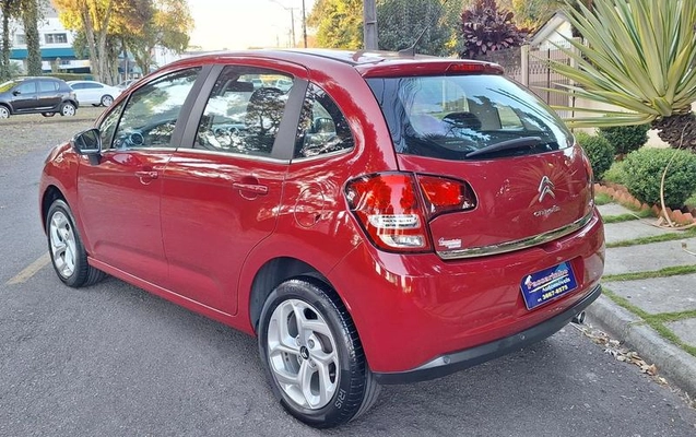 imagem-https://www.socarrao.com.br/sc-vehicle-images-prod/53788/1788011861724-7101931_19_B_b61207acfd.jpeg