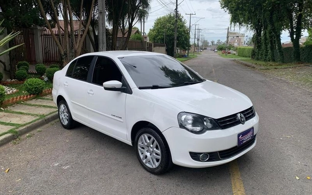 imagem-https://www.socarrao.com.br/sc-vehicle-images-prod/53799/1788011882303-7598416_13_B_bcca26a5f1.jpeg
