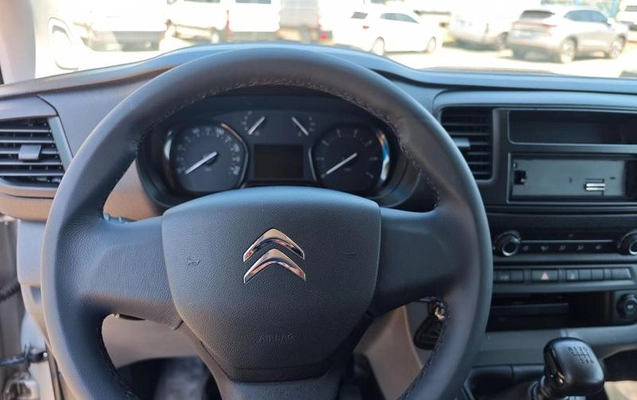 imagem-https://www.socarrao.com.br/sc-vehicle-images-prod/53950/1777993382101-6719550_19_B_8920473088.jpeg