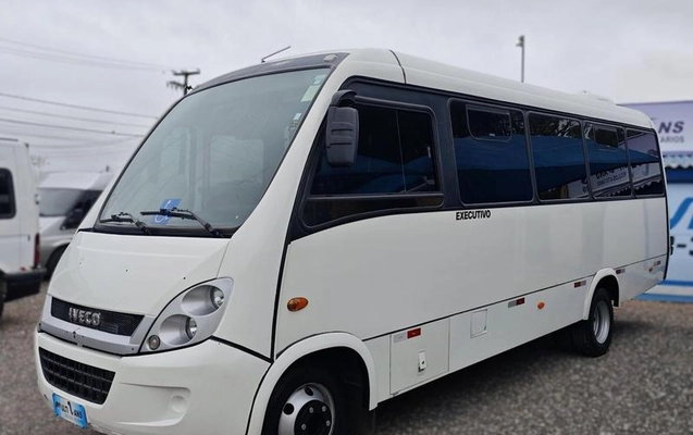 imagem-https://www.socarrao.com.br/sc-vehicle-images-prod/53957/1785248677831-7091990_12_B_4952d48f22.jpeg