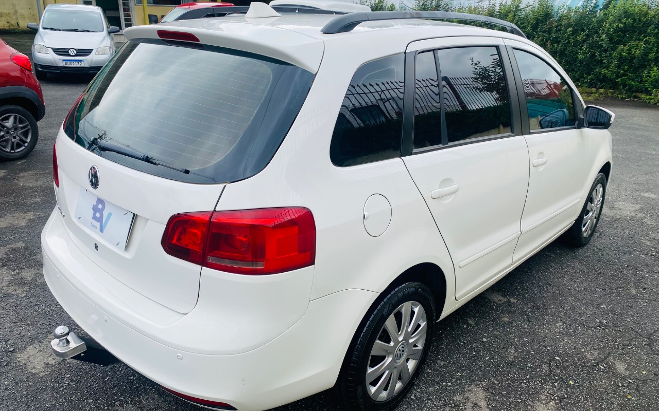 imagem-https://www.socarrao.com.br/sc-vehicle-images-prod/54068/1789144893759-SU1HXzEwNjEuanBlZw.jpeg