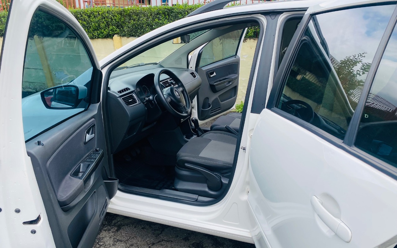 imagem-https://www.socarrao.com.br/sc-vehicle-images-prod/54068/1789144896400-SU1HXzEwNzkuanBlZw.jpeg