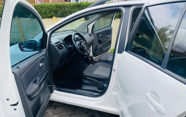 imagem-https://www.socarrao.com.br/sc-vehicle-images-prod/54068/1789144896400-SU1HXzEwNzkuanBlZw.jpeg