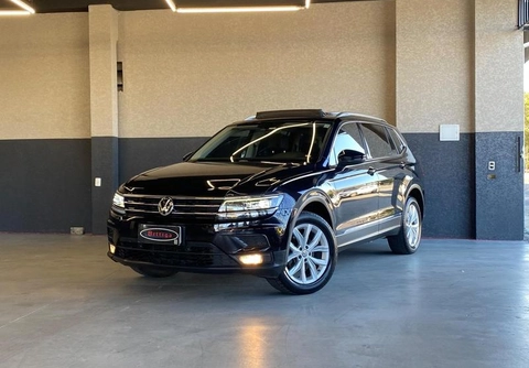 Volkswagen Tiguan 2018 Preto — foto 1 de 3