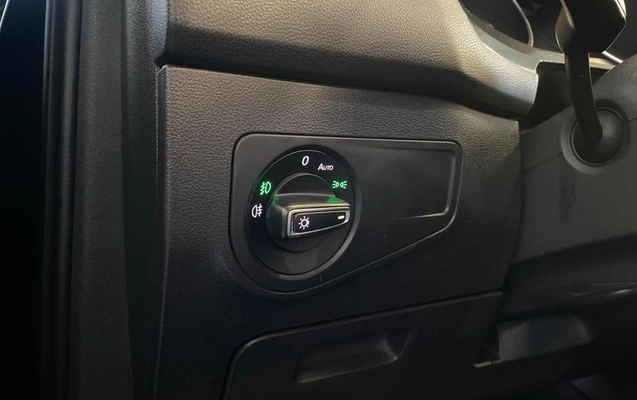 imagem-https://www.socarrao.com.br/sc-vehicle-images-prod/54163/1779983402028-7472521_14_B_b9bb07d678.jpeg