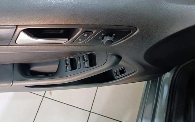 imagem-https://www.socarrao.com.br/sc-vehicle-images-prod/54213/1769989098427-6986309OR_1764420728_62_840.jpg