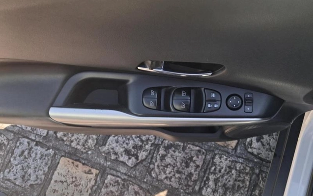 imagem-https://www.socarrao.com.br/sc-vehicle-images-prod/54221/1788184091715-7587157_6_B_09af80afe6.jpeg
