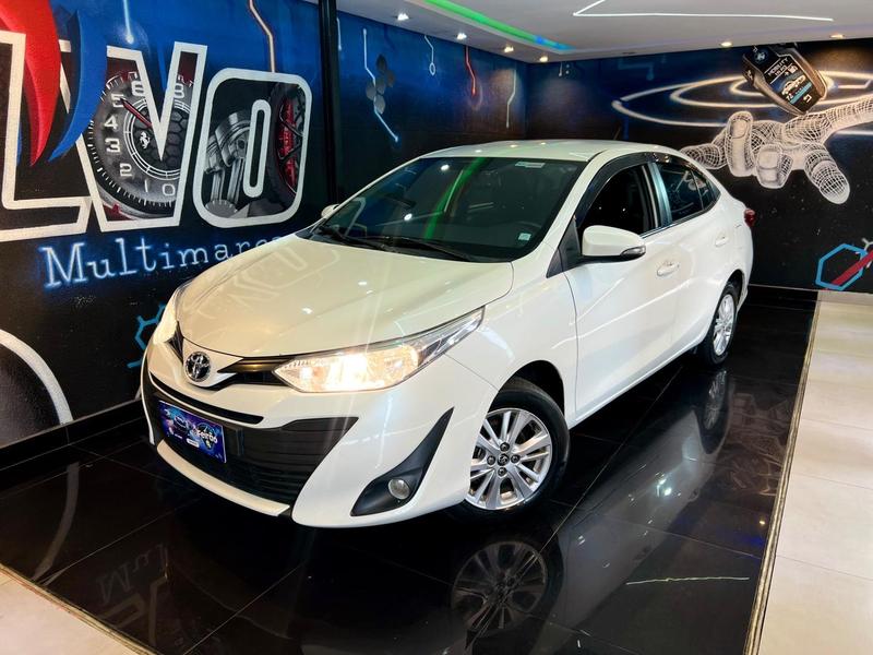 Toyota Yaris XL Sedan 1.5 Flex 16V 4p Aut. na cor Branco em Curitiba / PR - 54245