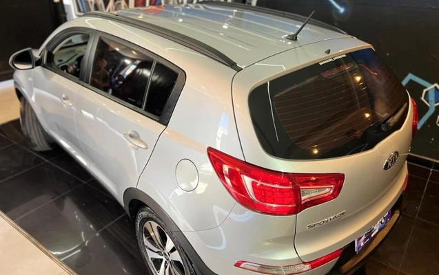 imagem-https://www.socarrao.com.br/sc-vehicle-images-prod/54266/1789592016383-7598966_17_B_d56470a46d.jpeg