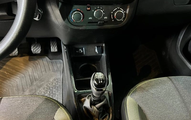 imagem-https://www.socarrao.com.br/sc-vehicle-images-prod/54290/1789592028423-7751070_11_B_b0d16fc6b7.jpeg