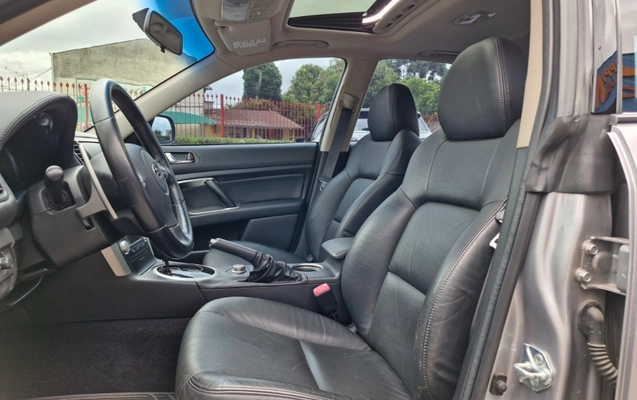 imagem-https://www.socarrao.com.br/sc-vehicle-images-prod/54317/1776812461245-o2MNEsJm2NAnVId27jWWC7PZhFsy0BBp.jpg