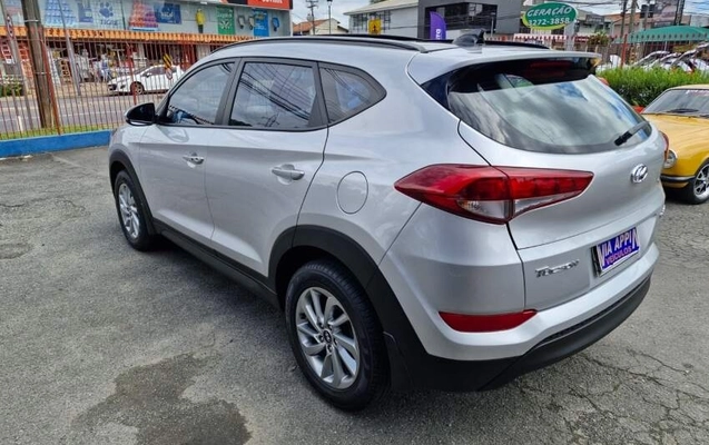 imagem-https://www.socarrao.com.br/sc-vehicle-images-prod/54324/1787334198683-NNEZFnDnNsntOgvdrOp6U9jjwzDLnHqv.jpg