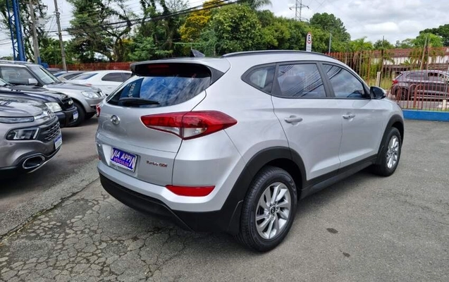 imagem-https://www.socarrao.com.br/sc-vehicle-images-prod/54324/1787334198685-pEMqlfTIfOPYwFcaQswZanmL6dRhazYf.jpg