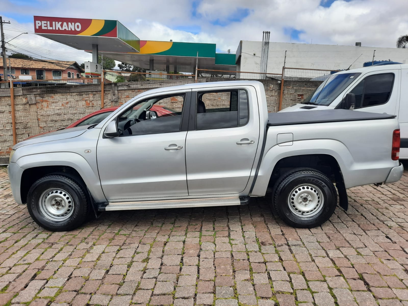imagem-https://www.socarrao.com.br/sc-vehicle-images-prod/54378/1769989101542-6928492OR_1758220080_23_110.jpg
