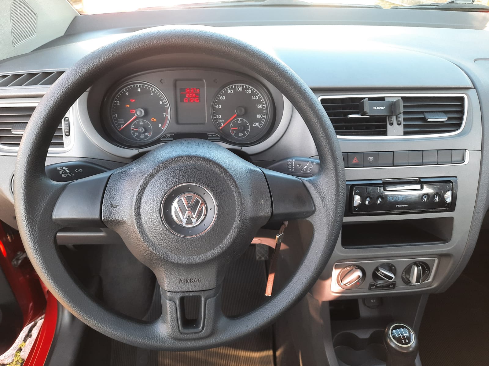 imagem-https://www.socarrao.com.br/sc-vehicle-images-prod/54380/1769989101961-6938925OR_1758739394_73_740.jpg