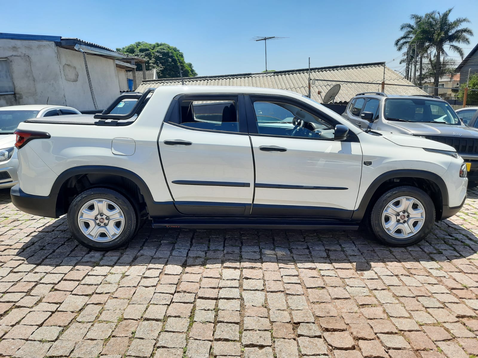imagem-https://www.socarrao.com.br/sc-vehicle-images-prod/54382/1769989102421-6984089OR_1760463085_65_360.jpg