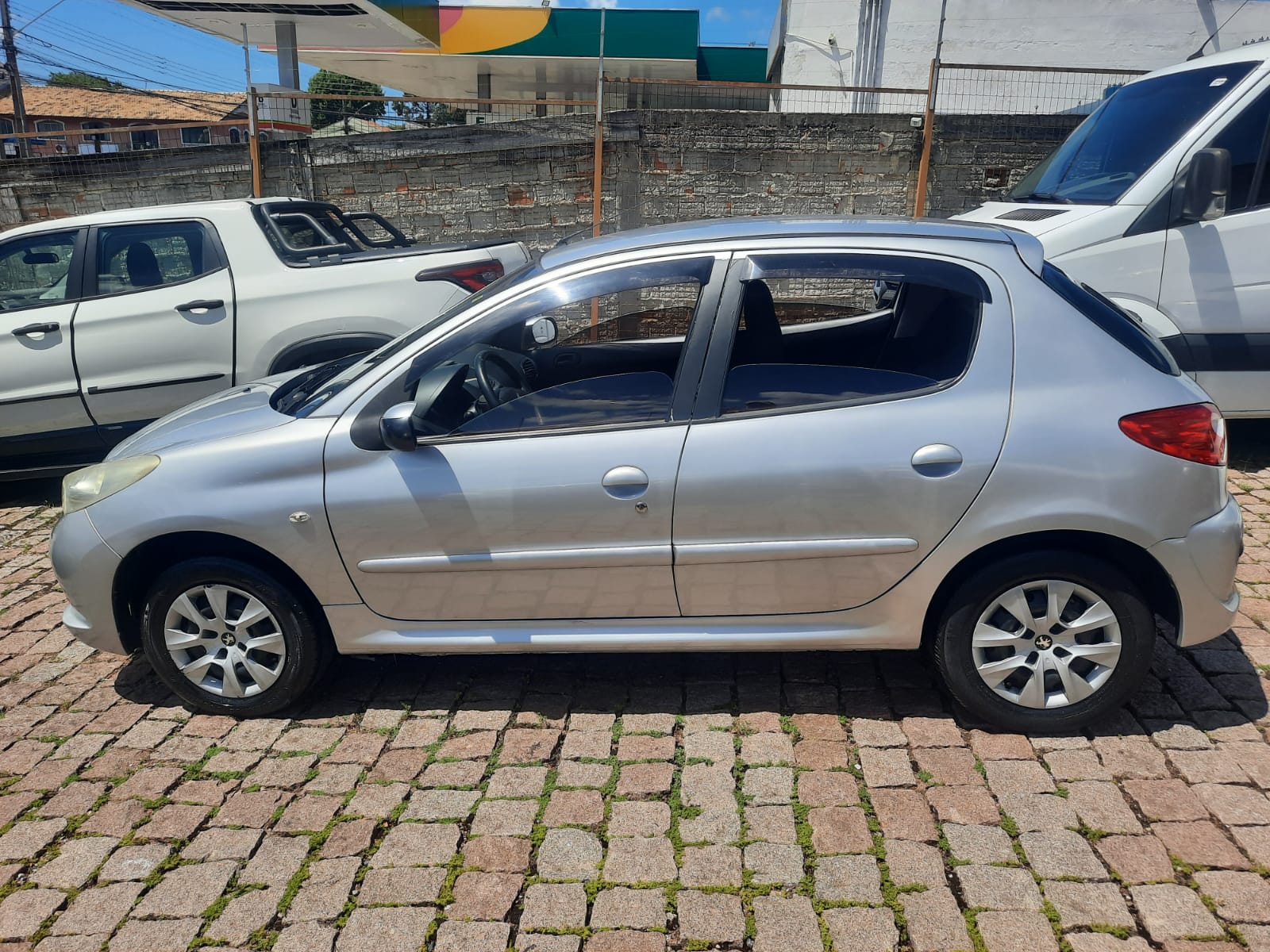 imagem-https://www.socarrao.com.br/sc-vehicle-images-prod/54389/1769989104000-7153482OR_1765549588_15_510.jpg