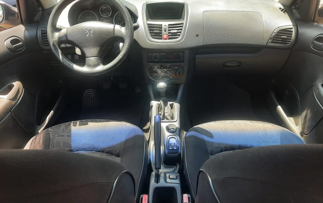 imagem-https://www.socarrao.com.br/sc-vehicle-images-prod/54389/1769989104000-7153482OR_1765549596_18_230.jpg